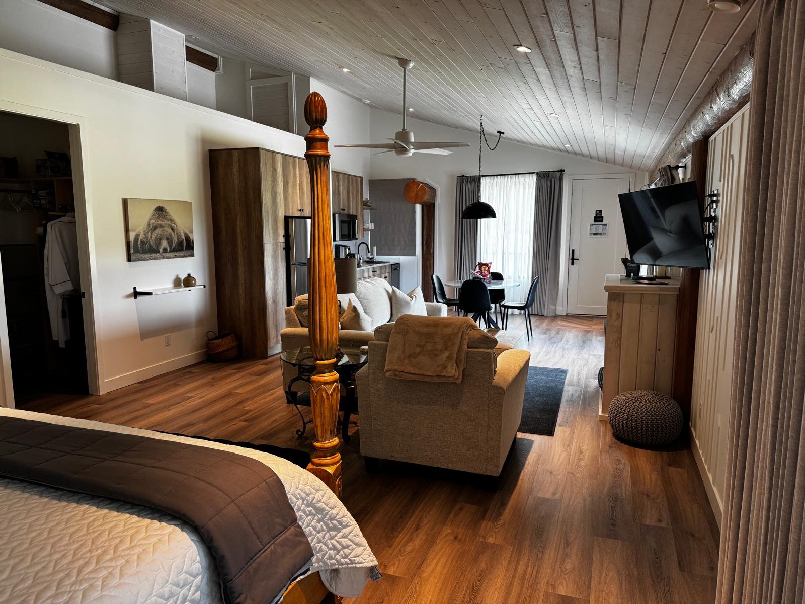 WhatsApp Image 2025-08-30 at 09.12.06_b2c55f8f