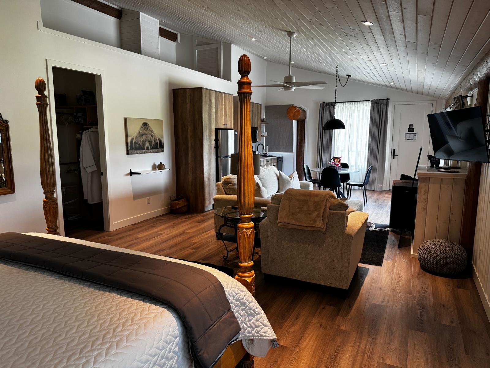 WhatsApp Image 2025-08-30 at 09.12.07_88854f13